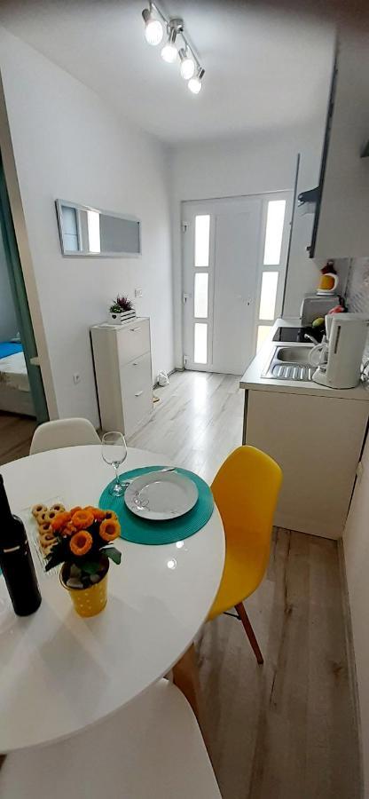 Lennida Studio Apartman With Free Parking Kavran 외부 사진