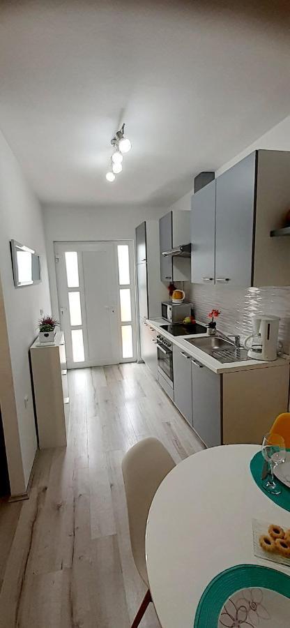 Lennida Studio Apartman With Free Parking Kavran 외부 사진